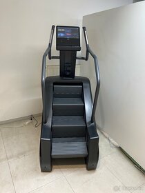 Technogym Artis Step Black edition- schodový trenažer - 3