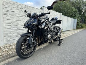 Kawasaki Z1000 - 3