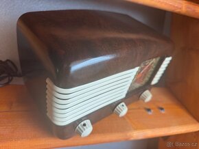 Staré lampové radio Tesla 306U - 3