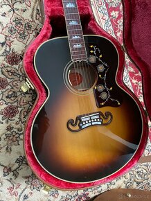 Gibson SJ-200 - 3