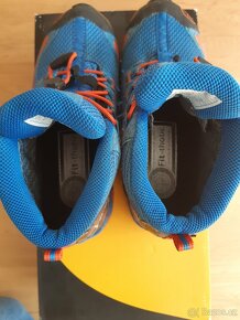 La Sportiva, vel. EU 32, goretex - 3