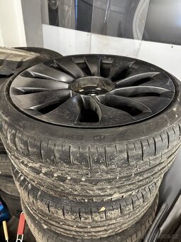 original Alu kola pro Tesla M3 performance 235/35/r20 - 3