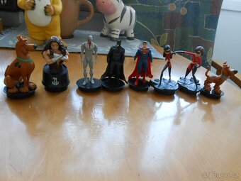 Postavičky DISNEY PIXAR - 8ks - 9cm + THOR 30cm MARVEL - 3