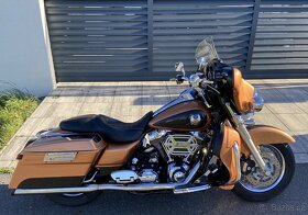 Harley-Davidson Street Glide 105th - 3