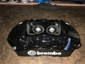 4 pístky originál Brembo na STi Subaru zadní - 3