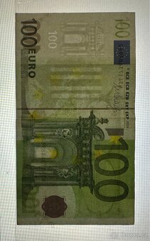 Bankovka 100 euro z roku 2002 - 3