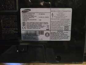 Samsung HT-BD8200

 - 3