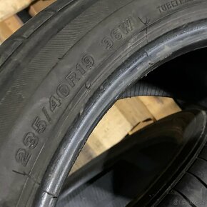Letní pneu 235/40 R19 96W Bridgestone 5,5-6mm - 3
