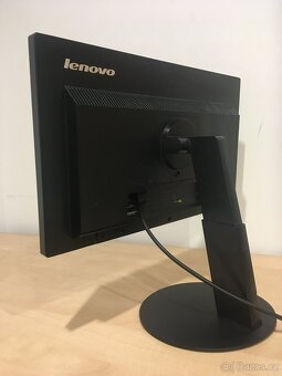 Monitor Lenovo - 3