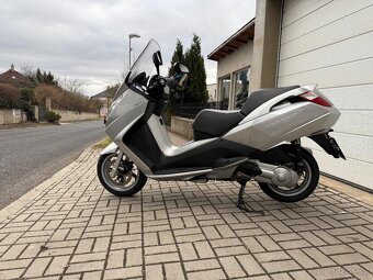 Peugeot satelis 125i, cz doklady - jen 6000km - 3