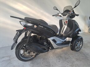 Piaggio MP3 300 Yourban - 3