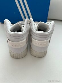 Adidas 32 - 3