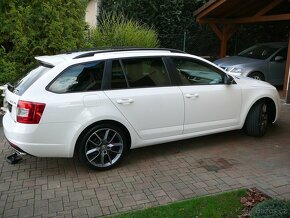 ŠKODA OCTAVIA 3 RS 2,0TDI 135KW XENONY NAV WEBASTO KAMERA - 3