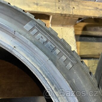 Zimní pneu 225/45 R19 104W Pirelli 6mm - 3