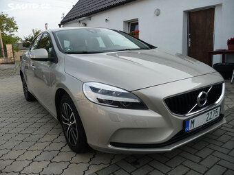 Volvo V40 D3 150k.s Momentum Automat plná výbava top stav - 3