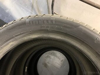 Zimní pneu 245/45/18 Pirelli Sotozero3 100V sada č.8566 - 3