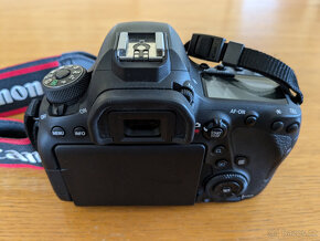 Canon EOS 6D Mark II - 3