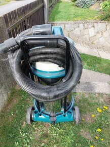 Univerzální vysavač Makita 445X - 3