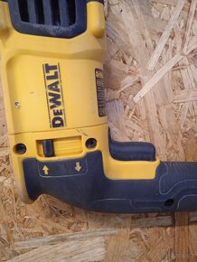 DeWALT D 25134 (vrtací a sekací kladivo) - 3