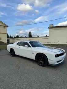 Dodge challenger 5.7 - 3