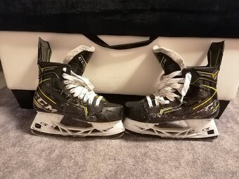 Brusle ccm super Tacks AS3 PRO EUR 44.5 - 3