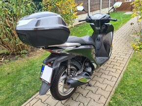 ✅ nová Honda SH 125, r.v. 2022, najeto pouze 2.500km - 3