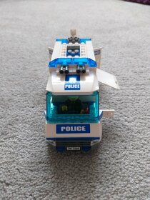 Lego City policejní auto - 3