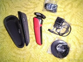 NOVÝ holicí strojek Philips Shaver Series 5000 - 3