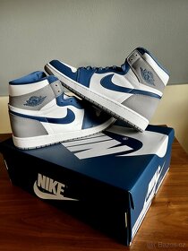 Tenisky Nike Air Jordan 1 Retro High - 3