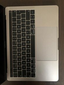 Macbook Pro 13.3" 2019 TB / I5 1.4GHZ / 16GB RAM / 256GB SSD - 3