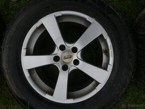 Al kola volvo 235/65r17 - 3