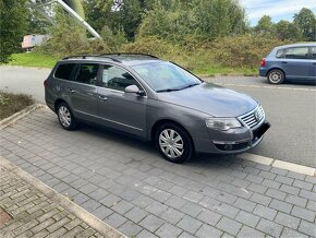 Volkswagen Passat B6 2.0Tdi Combi Rok 2008 pěkný stav - 3