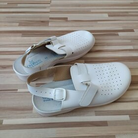 Nová bílá pracovní obuv - 3