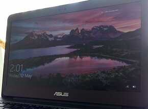 Asus ZenBook UX305F - 3