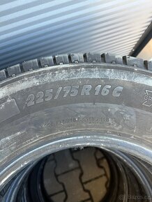 Michelin 225/75 R16 C - 3