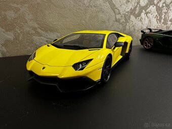 1:18 Lamborghini Aventador 50th Anniversario AUTOart - 3