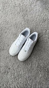 Nike Air Force 1 Low Supreme White - 3