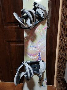 Prodám úplně nový snowboard TRANS 151cm dlouhý. - 3