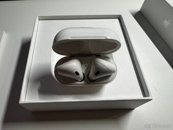 Apple AirPods 2 (2019) A1602 - 3