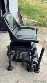 Predam pretekarsku sedacku Matrix XR36 Comp Seatbox - 3