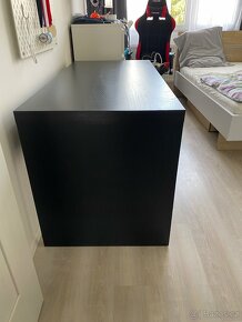 psací stůl MALM-Ikea - 3