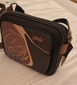 ANEKKE - Crossbody kabelka Heartbeat se 3 kapsami ZLEVNĚNÉ - 3