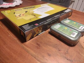 Pokémon Celebrations Pikachu V Union Box + Tins, Zekrom - 3