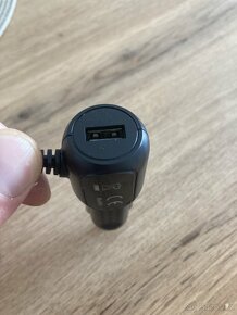 USB-C adaptér do auta Lamax - 3