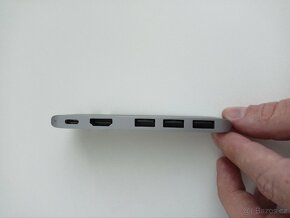 Ugreen Dual USB-C redukce MacBook - 3