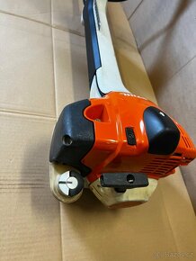 Prodám křovinořez Stihl  FS 460C - 3