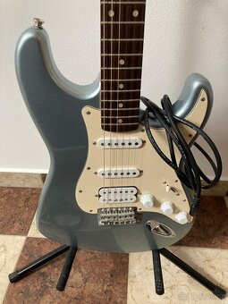 [REZERVOVÁNO] Elektrická kytara Fender Squier Stratocaster - 3