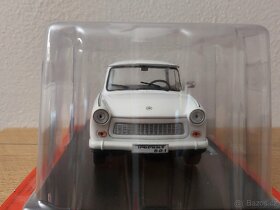 Trabant 601 limousine 1:24 Hachette - 3