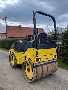 Vibrační válec Bomag BW138 AD-5 5T - 3