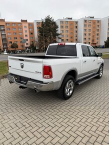 Dodge RAM Laramie 5.7 V8 HEMI—LPG—2017–4x4——REZERVACE—— - 3